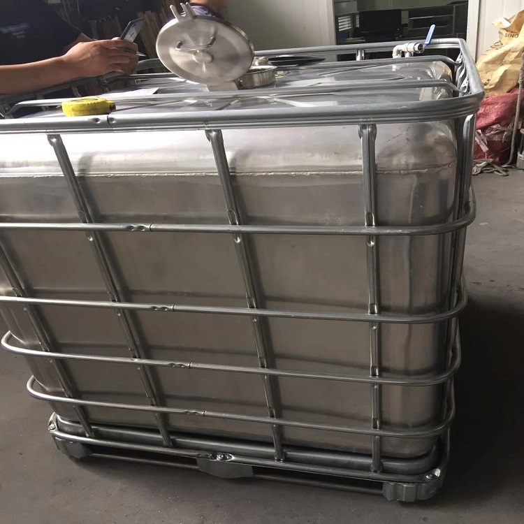 三聯(lián)不銹鋼告訴您大容量不銹鋼噸桶質(zhì)量檢測方法 三聯(lián)不銹鋼告訴您大容量不銹鋼噸桶質(zhì)量檢測方法